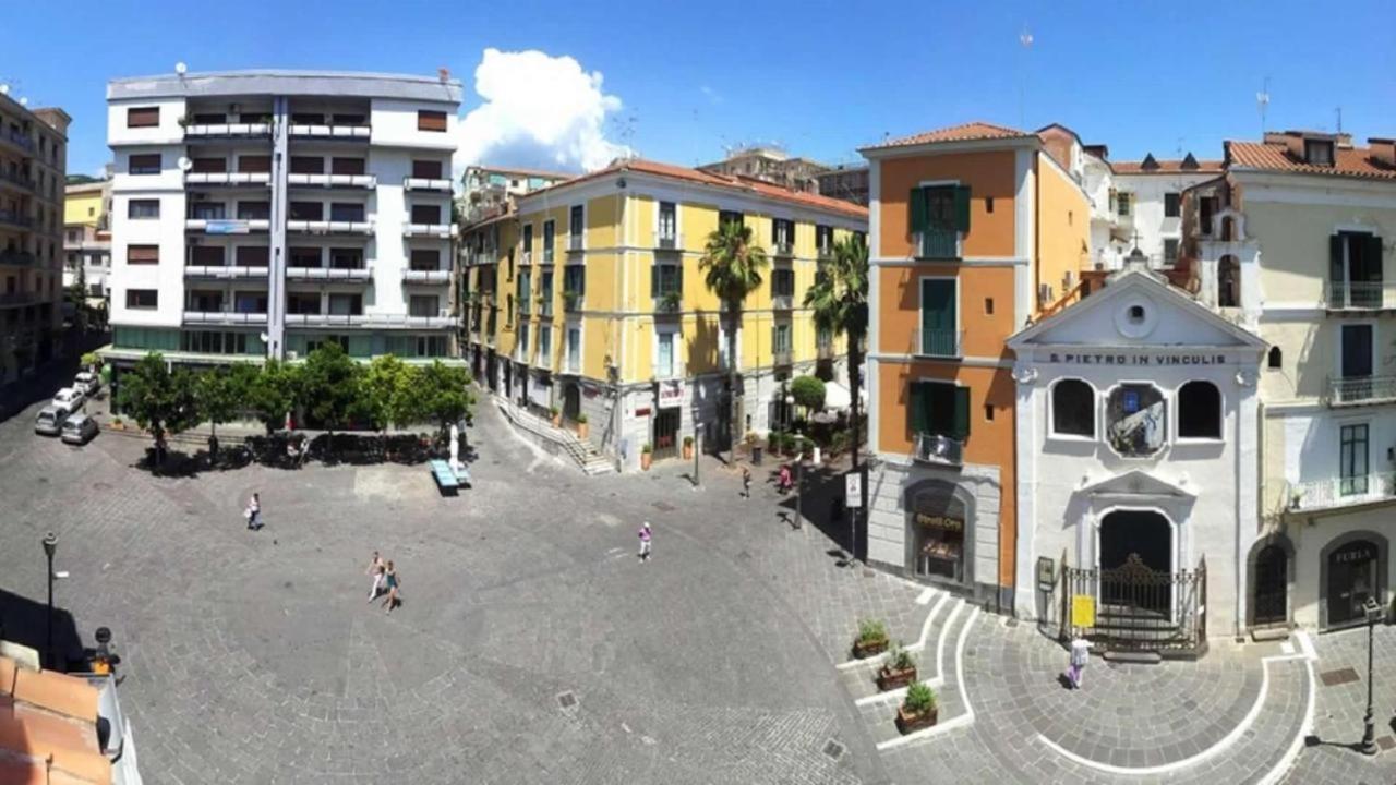 Maison Barriera - Luxury Suites - Salerno City Center Экстерьер фото